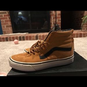 Limited Edition Sk8-Hi Suede Vans